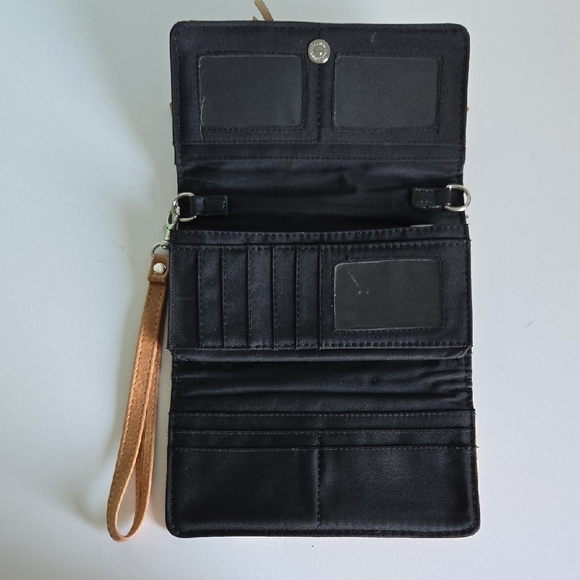 Boho-Western Tan and Brown Women's Clutch - Picture 6 of 9